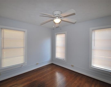 6918 Lockheed Avenue - Photo Thumbnail 7