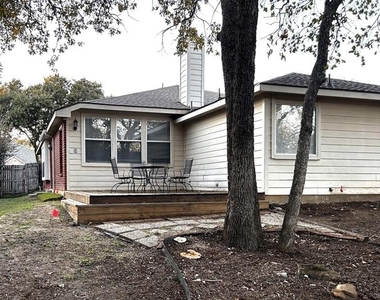 3913 Chimney Rock Drive - Photo Thumbnail 18