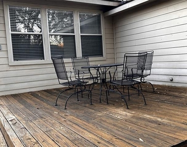 3913 Chimney Rock Drive - Photo Thumbnail 20