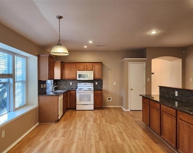 3913 Chimney Rock Drive - Photo Thumbnail 6