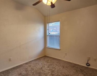 3913 Chimney Rock Drive - Photo Thumbnail 13