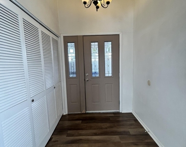 329 E Ambassador Drive - Photo Thumbnail 4