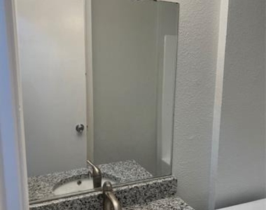 507 Hilltop Lane - Photo Thumbnail 6