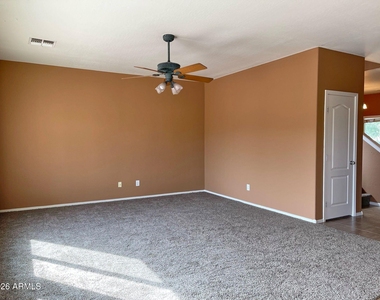 925 E Canyon Rock Road - Photo Thumbnail 7