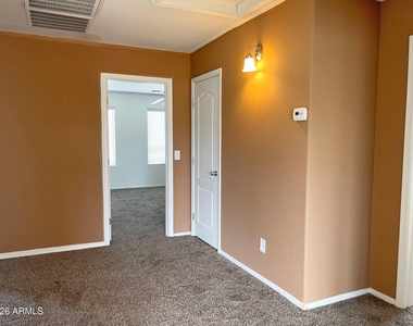 925 E Canyon Rock Road - Photo Thumbnail 13