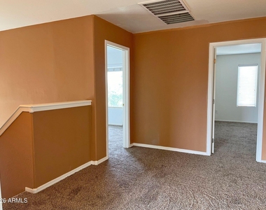 925 E Canyon Rock Road - Photo Thumbnail 14