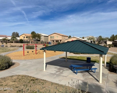 925 E Canyon Rock Road - Photo Thumbnail 25
