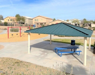 925 E Canyon Rock Road - Photo Thumbnail 29