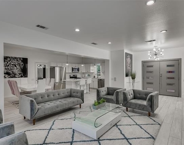 6319 Windmill Circle - Photo Thumbnail 9