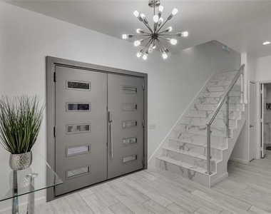 6319 Windmill Circle - Photo Thumbnail 6
