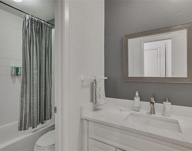6319 Windmill Circle - Photo Thumbnail 19