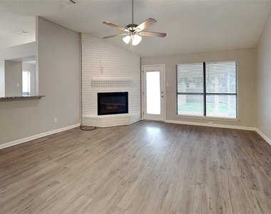 712 Bluebonnet Drive - Photo Thumbnail 1