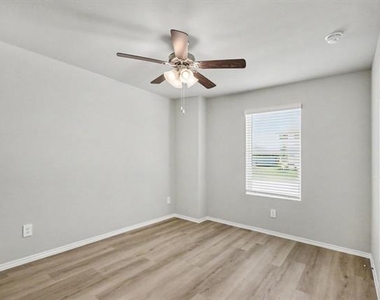 16616 Port Arthur Place - Photo Thumbnail 16