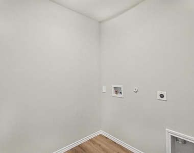 16616 Port Arthur Place - Photo Thumbnail 11