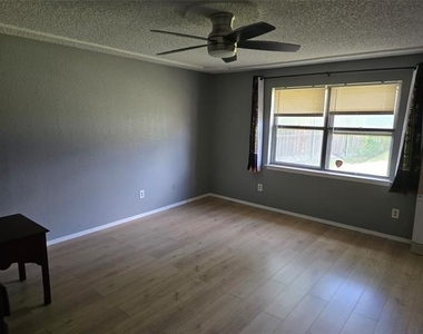 6512 High Country Trail - Photo Thumbnail 11
