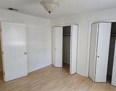 6512 High Country Trail - Photo Thumbnail 8