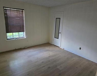 6512 High Country Trail - Photo Thumbnail 9