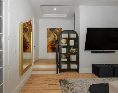 727 Will Rice Avenue - Photo Thumbnail 11