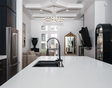 727 Will Rice Avenue - Photo Thumbnail 9
