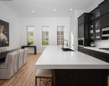 727 Will Rice Avenue - Photo Thumbnail 5