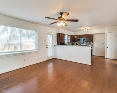 14423 Sunrose Lane - Photo Thumbnail 8