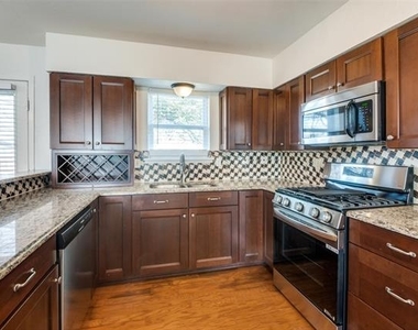 14423 Sunrose Lane - Photo Thumbnail 3