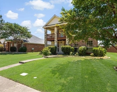 1100 Camelot Drive - Photo Thumbnail 2