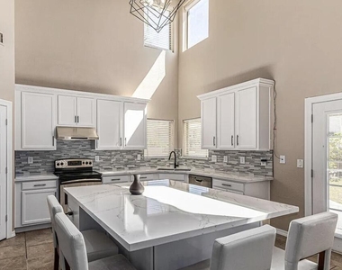 3519 E Tonto Drive - Photo Thumbnail 5