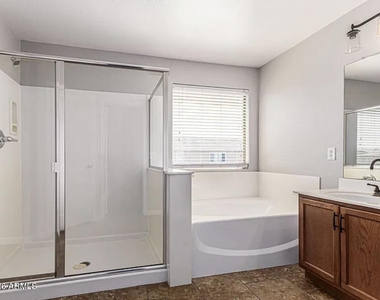 3519 E Tonto Drive - Photo Thumbnail 6