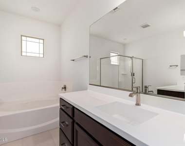 7960 E Quartet Avenue - Photo Thumbnail 16