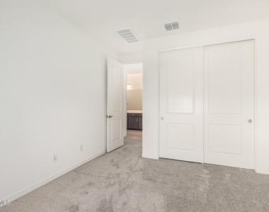 7960 E Quartet Avenue - Photo Thumbnail 26
