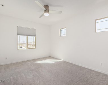 7960 E Quartet Avenue - Photo Thumbnail 23