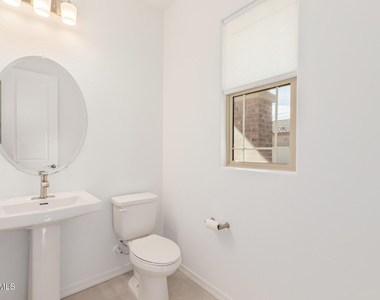 7960 E Quartet Avenue - Photo Thumbnail 12