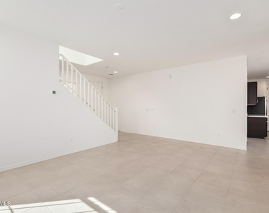 7960 E Quartet Avenue - Photo Thumbnail 8