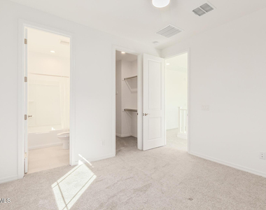 7960 E Quartet Avenue - Photo Thumbnail 20