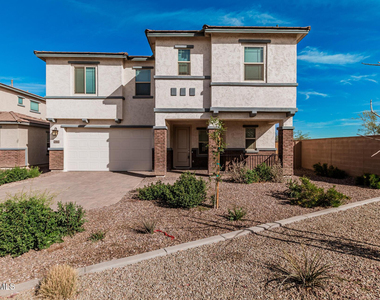 7960 E Quartet Avenue - Photo Thumbnail 1