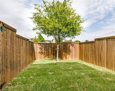 17660 Sequoia Drive - Photo Thumbnail 22