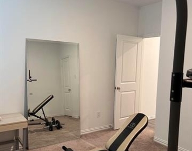 1520 Avery Pointe Drive - Photo Thumbnail 14