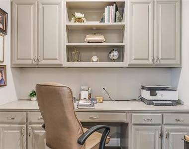 3770 White Clover Lane - Photo Thumbnail 9