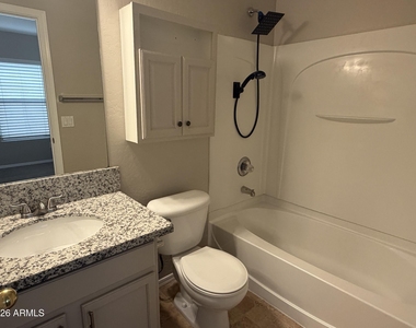156 W Campbell Court - Photo Thumbnail 3
