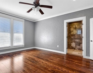 1115 W Bond Street - Photo Thumbnail 23