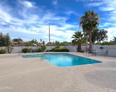 314 E Embassy Street - Photo Thumbnail 18