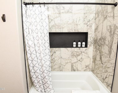5921 E Grandview Road - Photo Thumbnail 43