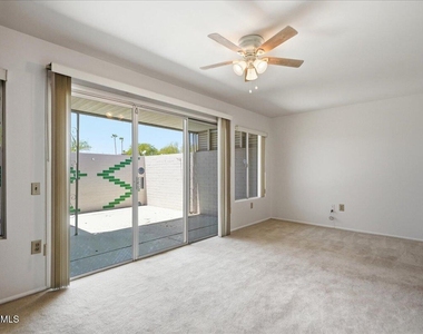 9907 W Cedar Drive - Photo Thumbnail 11