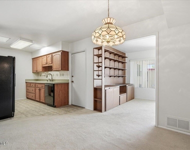 9907 W Cedar Drive - Photo Thumbnail 6