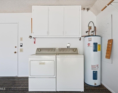 9907 W Cedar Drive - Photo Thumbnail 21