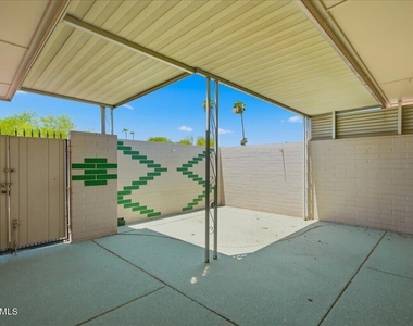 9907 W Cedar Drive - Photo Thumbnail 23