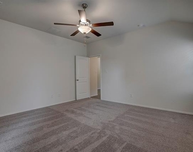 454 Stuart Lane - Photo Thumbnail 11