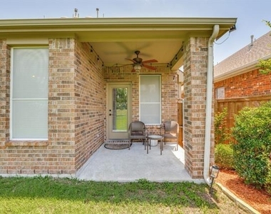 10017 Links Fairway Drive - Photo Thumbnail 19
