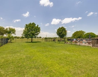 10017 Links Fairway Drive - Photo Thumbnail 21